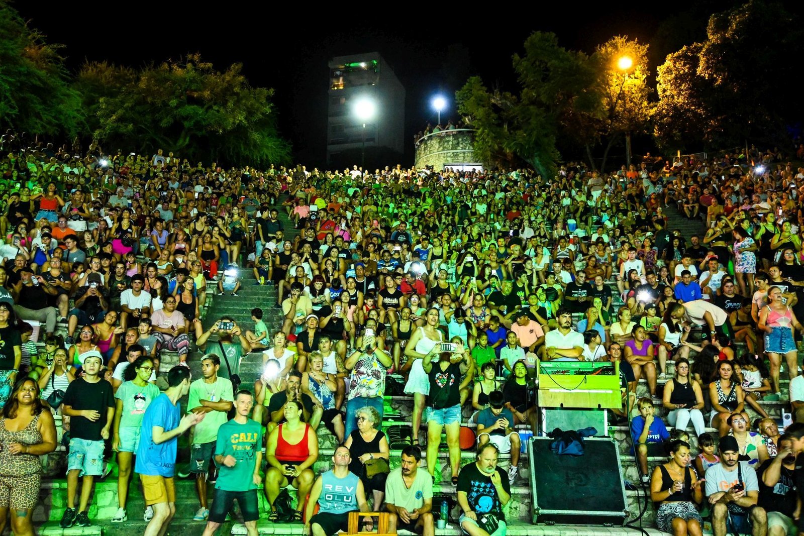 Al ritmo de la cumbia cerró en Paraná el ciclo Música en el Anfiteatro ...